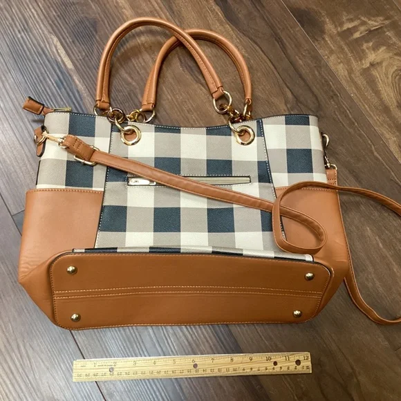 Fashion checkered purse or bag - Mia K. Collection (+ free purse/bag) - Picture 3 of 13